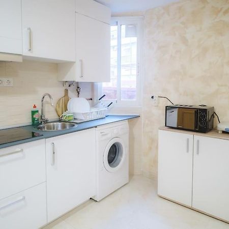 Piso Acogedor En Madrid Centro Apartment Luaran gambar
